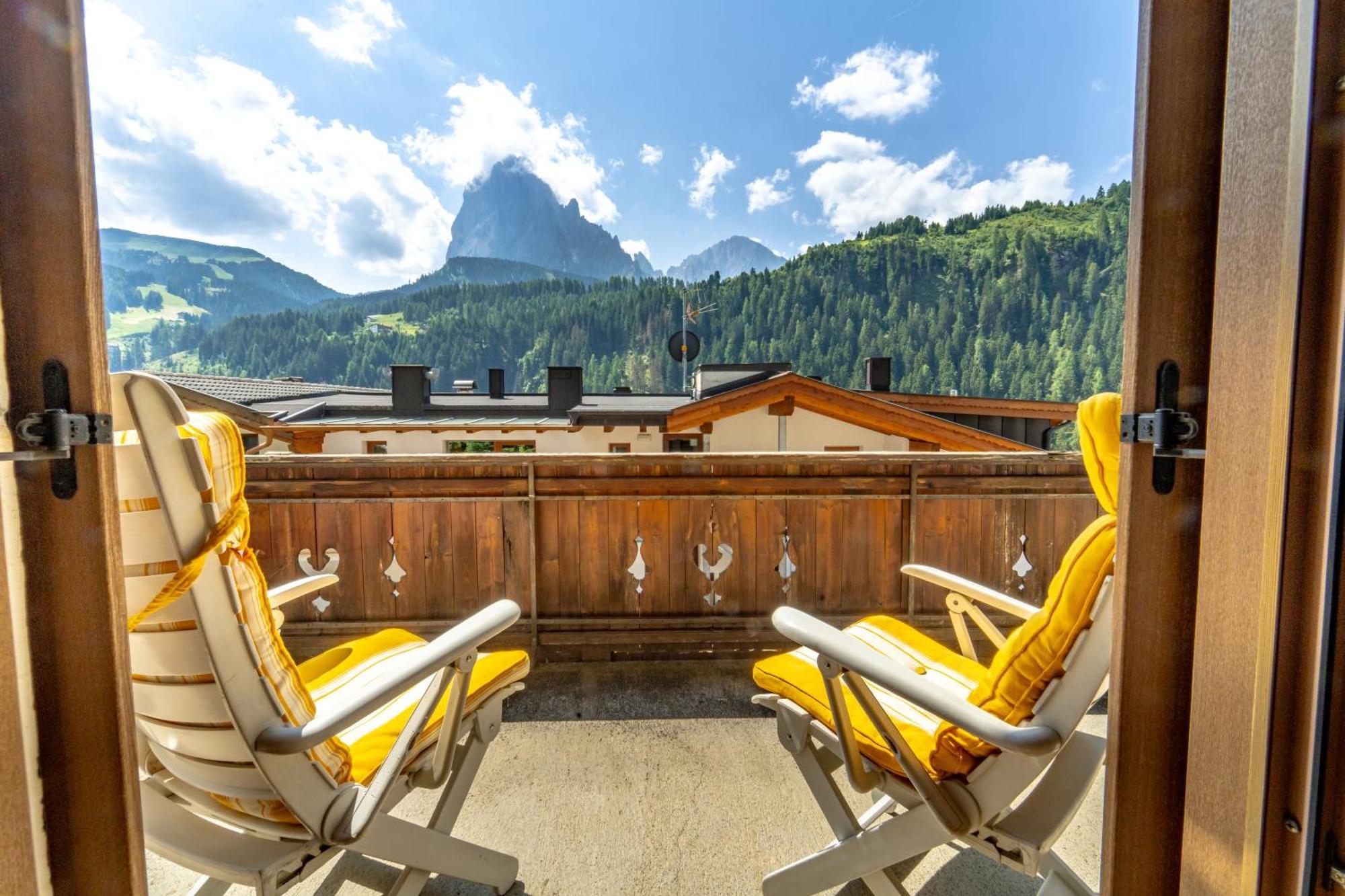 Hotel Garni Cir Santa Cristina Val Gardena Exterior foto
