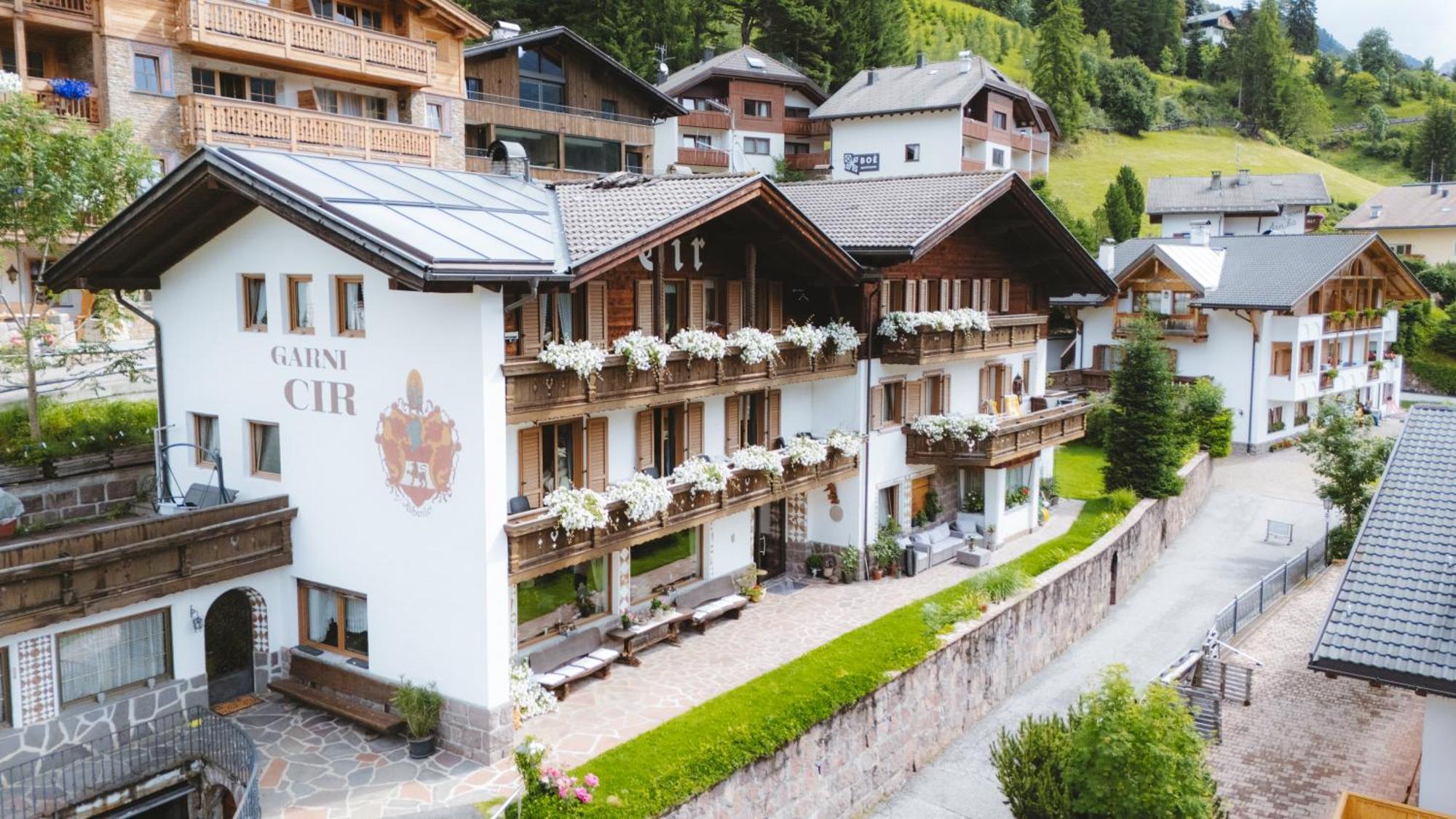 Hotel Garni Cir Santa Cristina Val Gardena Exterior foto